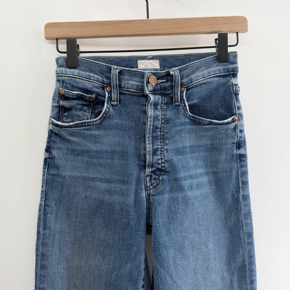 Mother The Rambler Ankle Fray in Medium Wash Groovin' Size 25 Raw Hem - Picture 4 of 10